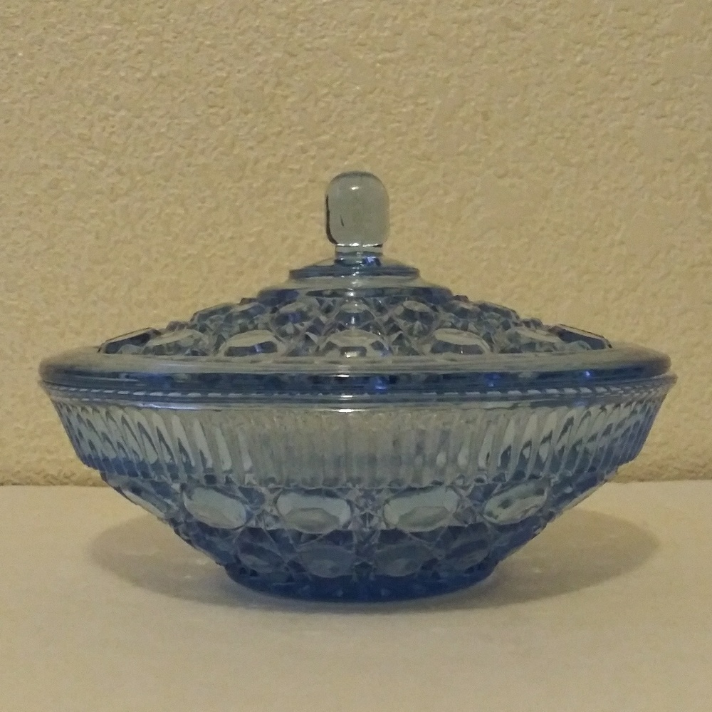 Lidded glass bowl